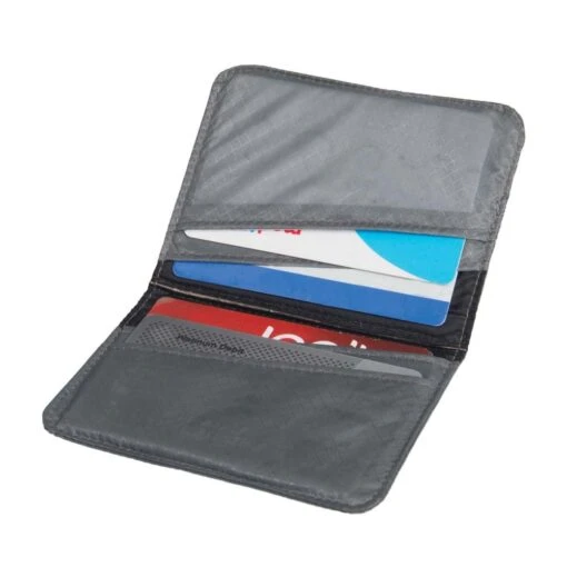 Sea To Summit Travelling Light Card Holder RFID -Travel Essentials Shop Travelling Light Card Holder RFID 420 NA